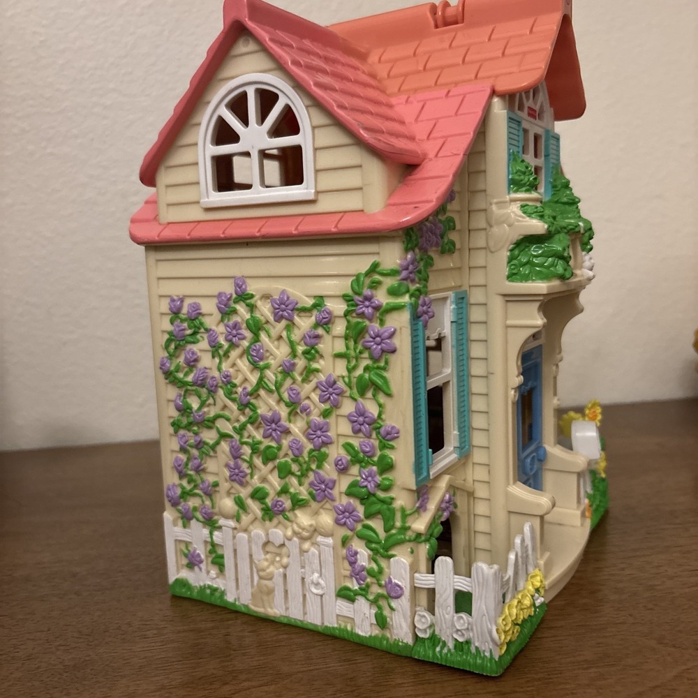 Vintage Fisher-Price Loving Family Sweet Streets Country Cottage Doll House 2000 - Picture 4 of 9